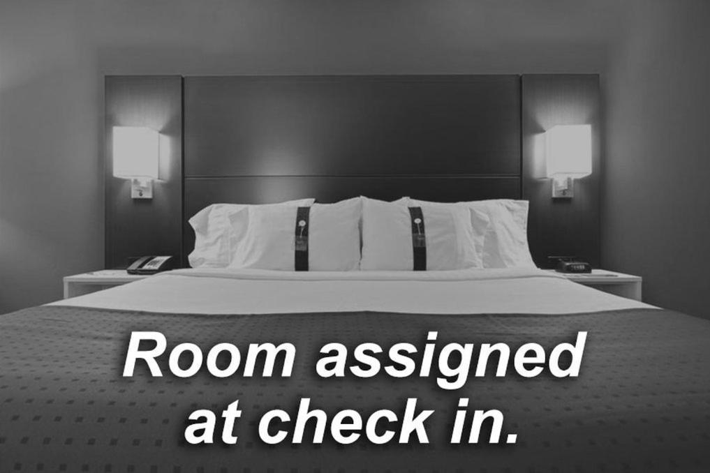 Holiday Inn Express & Suites Clinton By Ihg Екстериор снимка